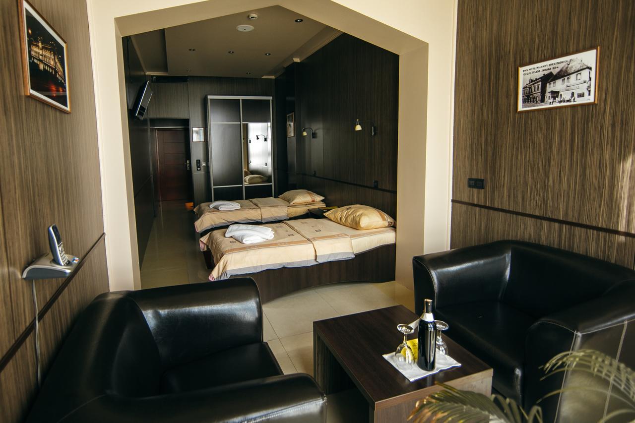 Hotel Fortuna Banja Luka Ngoại thất bức ảnh
