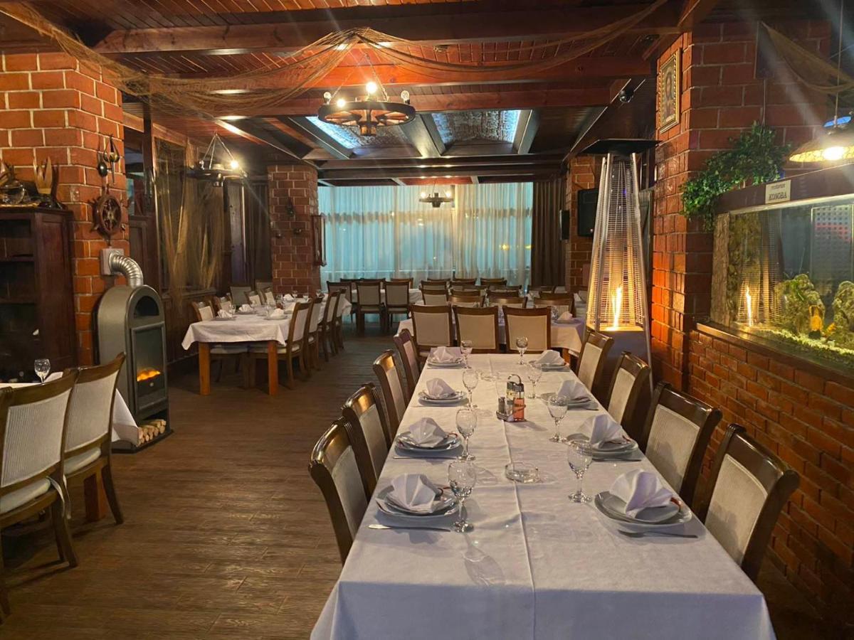 Hotel Fortuna Banja Luka Ngoại thất bức ảnh